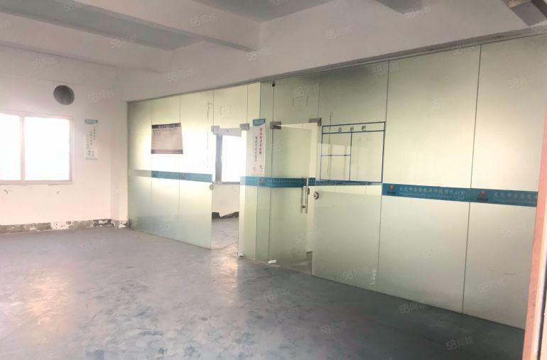 东莞市清溪镇重河村二楼带装修厂房300平米招租