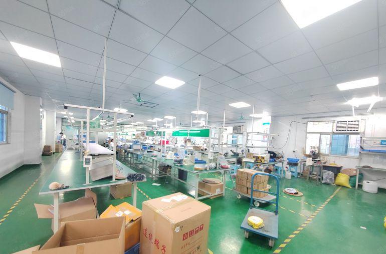 现成豪华精装修，大利村楼上500平米厂房出租，领包入住