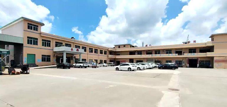 清溪镇大利村原房东钢构厂房1980平，亏本出租，水电齐全