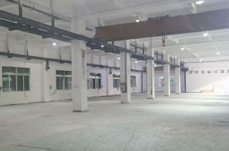 清溪三中原房东独院厂房出租6450平方，带行车水电豪华装修