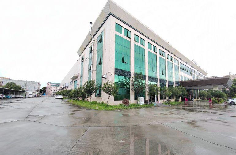 东莞清溪三中新出10米高厂房仓库15000平出租，大小可分