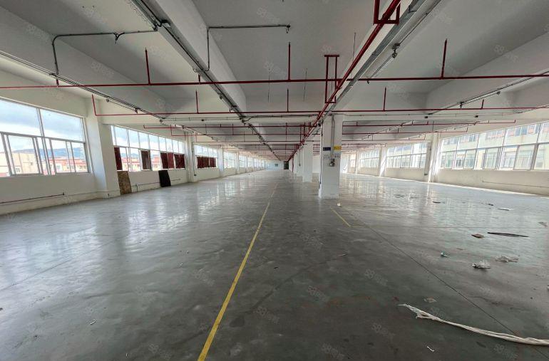 急租原房东二楼2000平可分租,现成装修,有消防喷淋