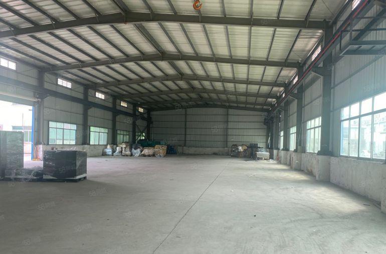 清溪镇新出单一层8米高带行车厂房1000平出租。