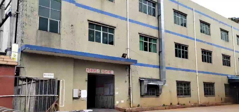 清溪镇三中村 原房东独院3800平低价出租 带装修办公室