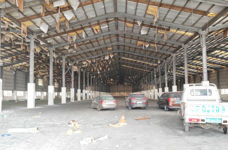 清溪镇单一层物流仓库30000平 滴水10米 空地大仓库出租