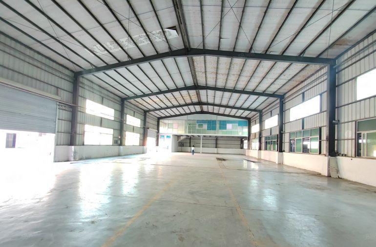 8米高钢构厂房1000平米，16元出租，主干道边，水电齐全