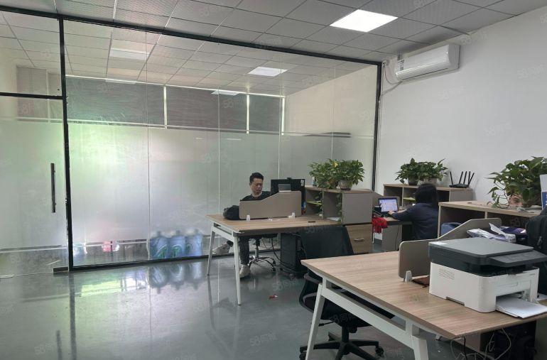 9元清溪三中一房东楼上2000平带精装修实际面积厂房仓库出租