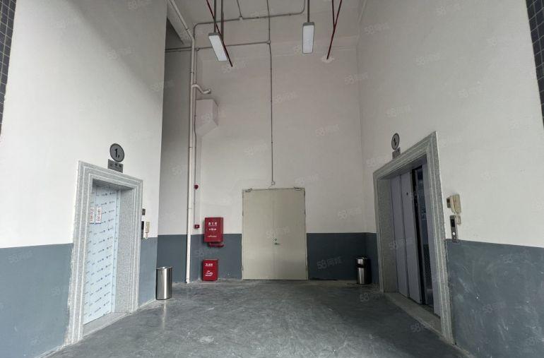 清溪高速路口旁 原房东全新厂房12500平招租 1450平起