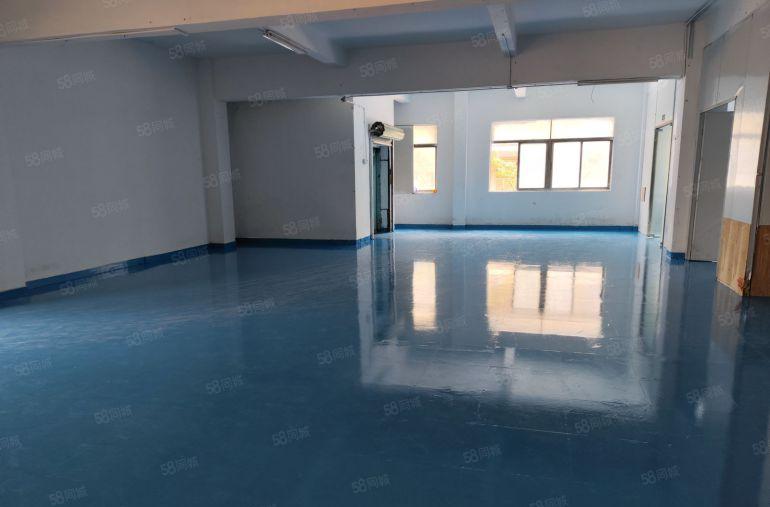 清溪镇一楼600平，价格15元，二楼1000平方，价格10元