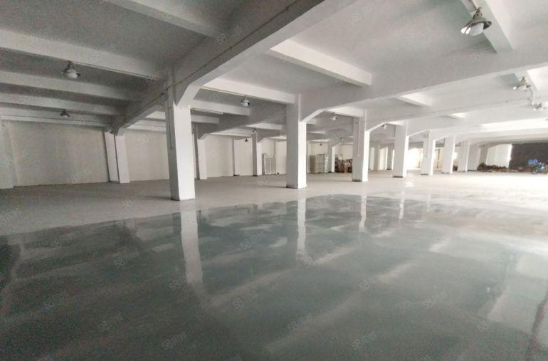 原房东二楼实际面积700平标准厂房低价租做电池