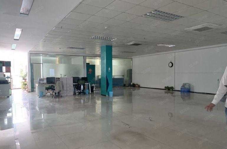 清溪镇三中村一二楼各3000平厂房仓库出租