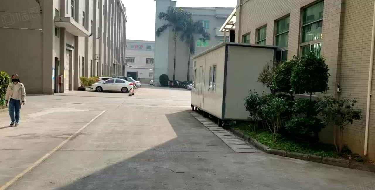 清溪新出一楼4000平二楼4000平厂房出租带卸货平台可分租