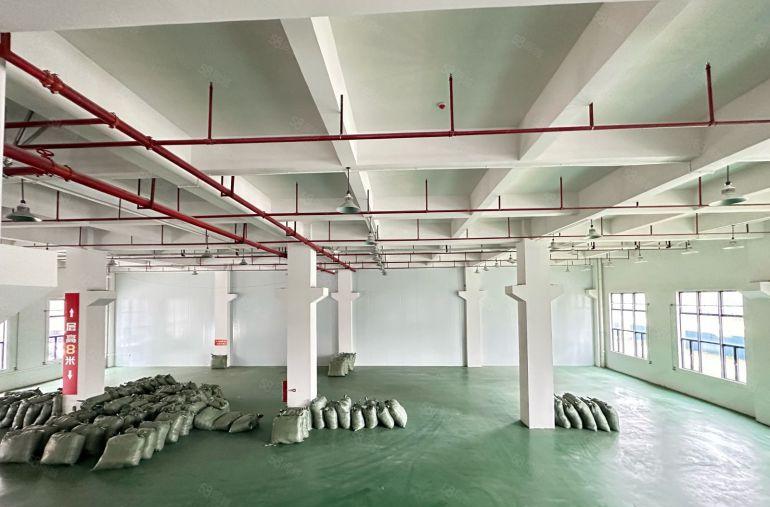 横沥镇重工业厂房出租1700平方高8米带精装修