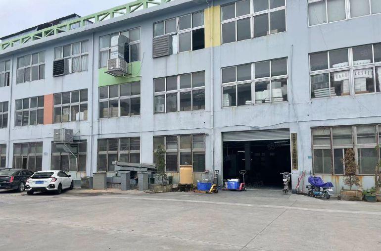 横沥镇隔坑工业区精装修一楼厂房低价出租