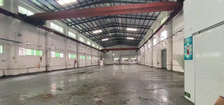 横沥镇模具城附近新出砖墙到顶单一层2000平方10米高带航车