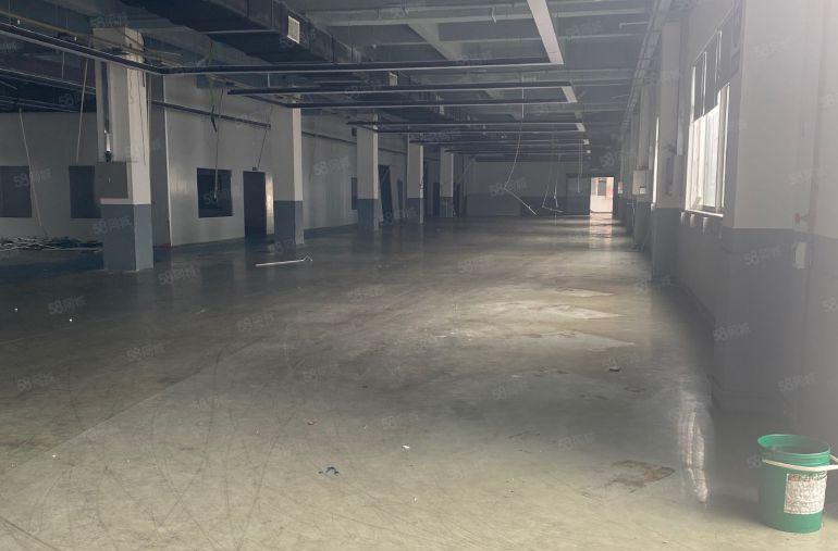 横枥镇新出原房东独院三层厂房4200平方米。