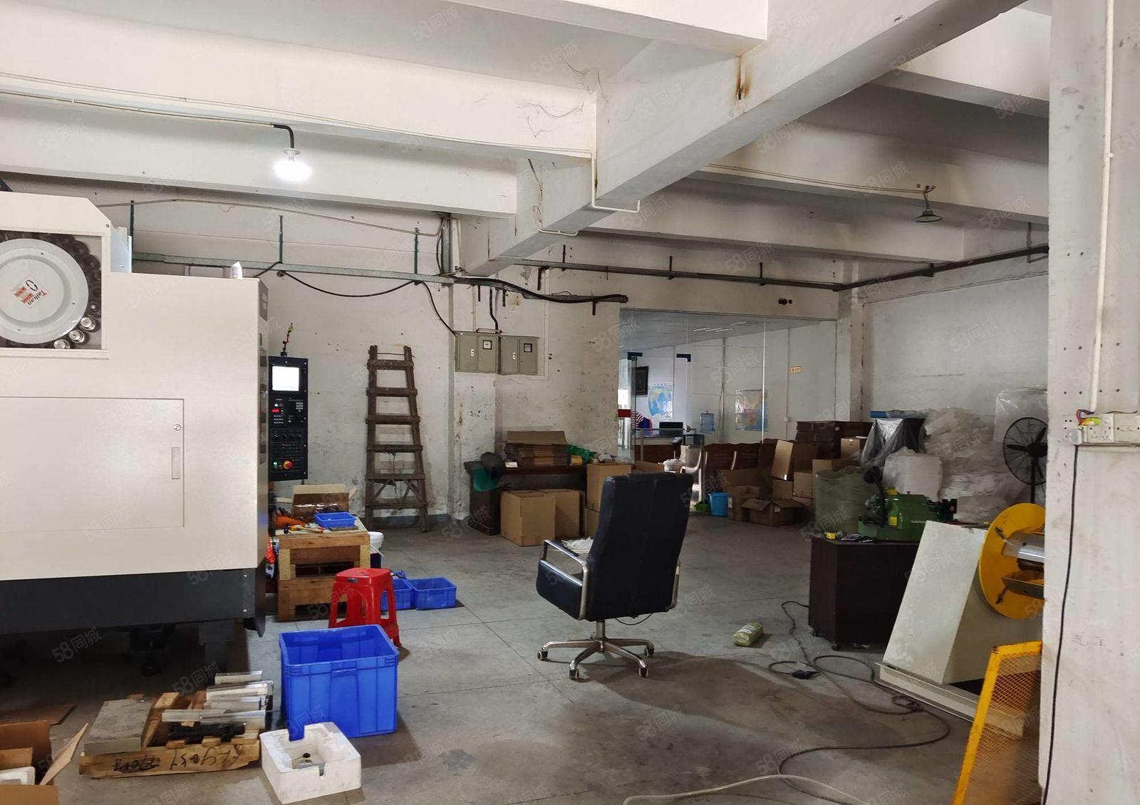 横沥镇靠近模具城重工业一楼小面积厂房出租