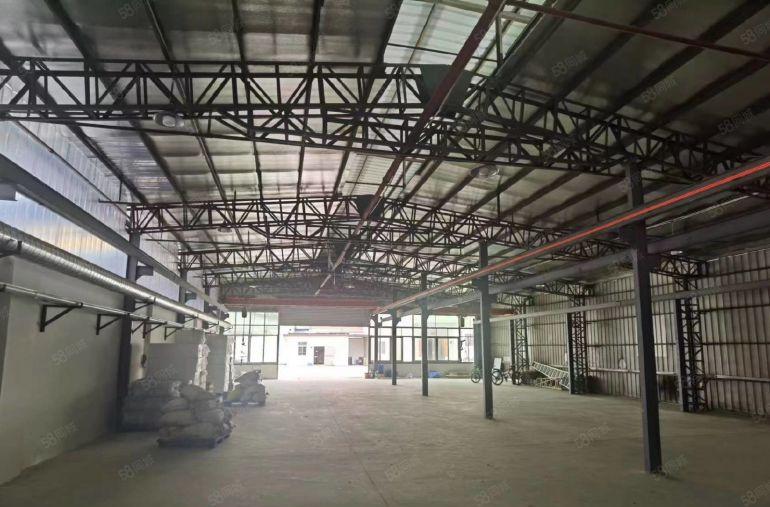 横沥镇原房东钢构厂房出租滴水八米带现成行车水单电齐全