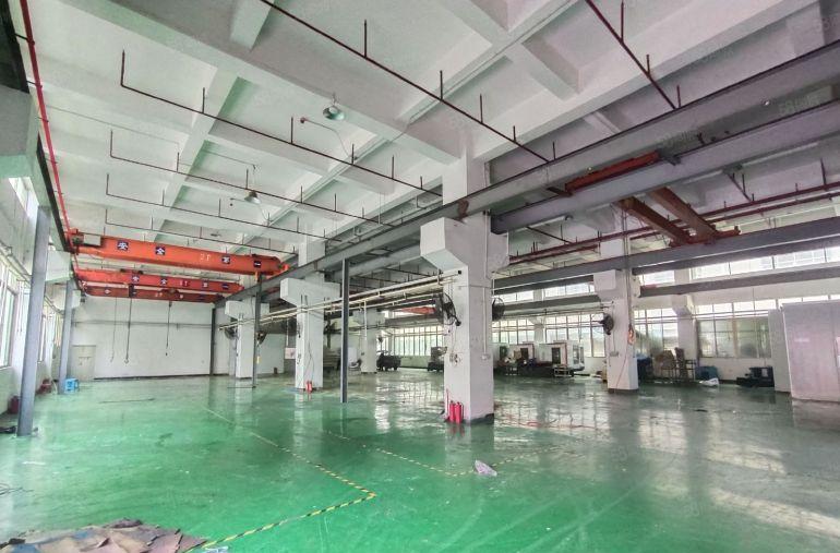 横沥三江标准厂房一楼现成装修四部航车报价15电过户主线到位