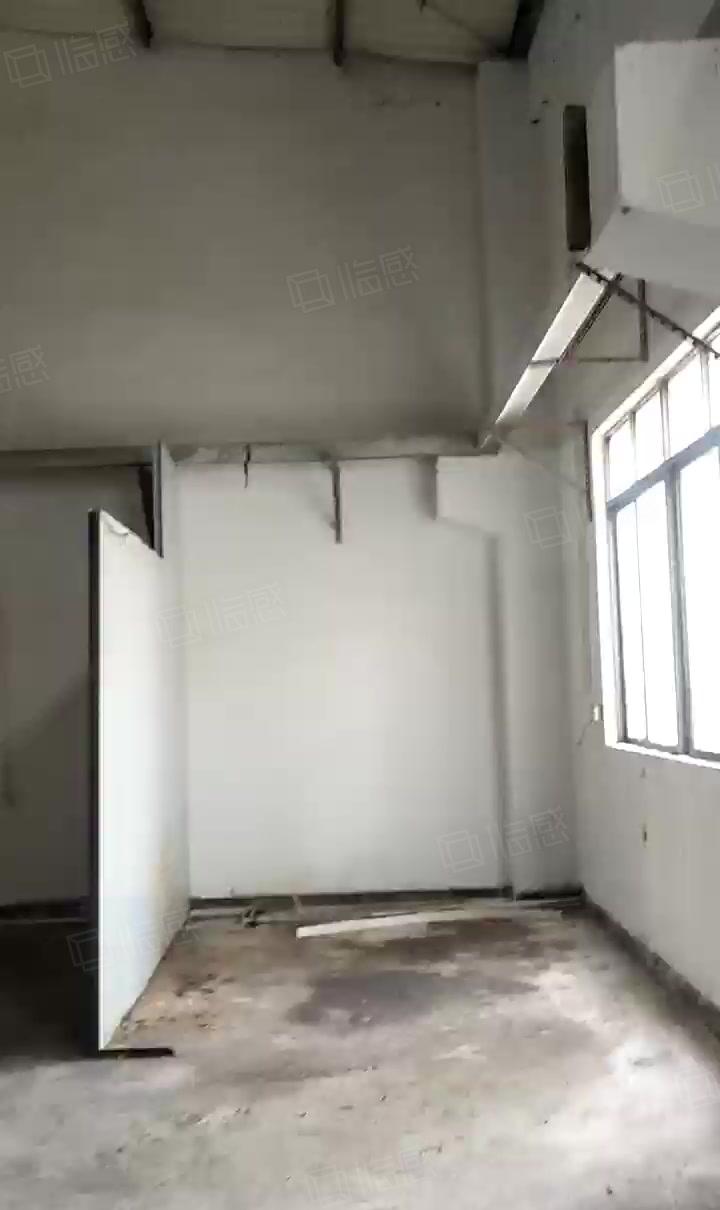 横沥镇三江工业区滴水8米钢构800平厂房出租好办环评