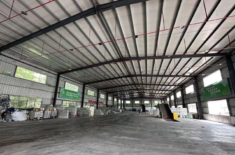 横沥镇国有土地钢构厂房总面积3800平有独立办公楼