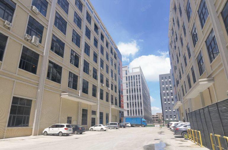 横沥1700平一楼现成装修办公室水电齐全实际面积独院厂房出租