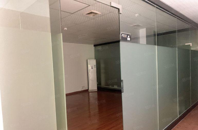 横沥镇西城工业区内独院厂房出租精装修一楼