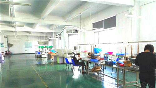 沙田沿高速新出精装标准厂房三楼900方 原房东厂房零公摊