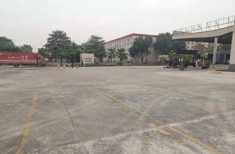 麻涌镇 带双边高台20000平方标准仓库出租，空地超大