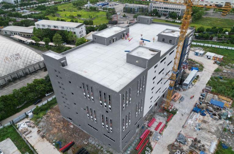 全新厂房业主直租，配套4个万吨级码头泊位及85万吨仓容