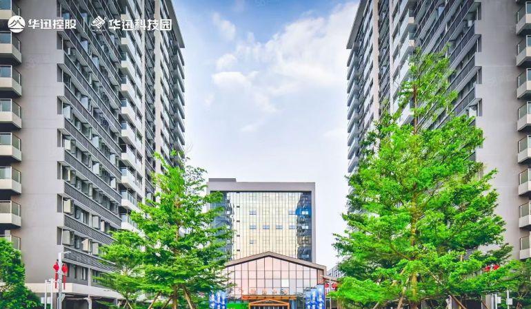 东莞全新现楼红本厂房，红本厂房，物业费1.5