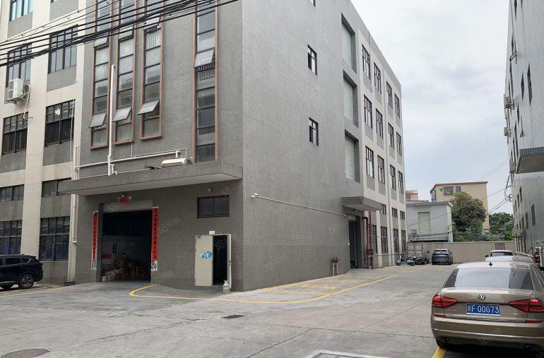 自建原房东分组3楼一层3000平方，有现成装修主线