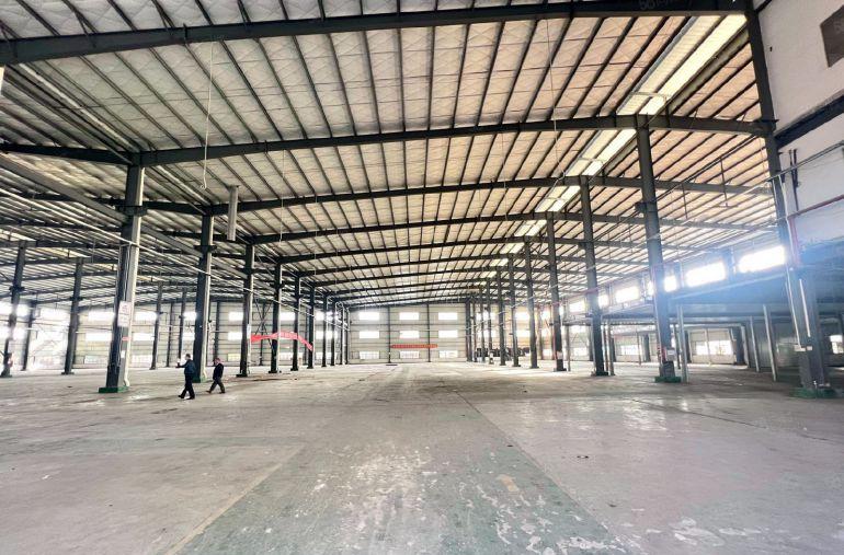 桥头镇单一层独院12000平方高12米带牛角