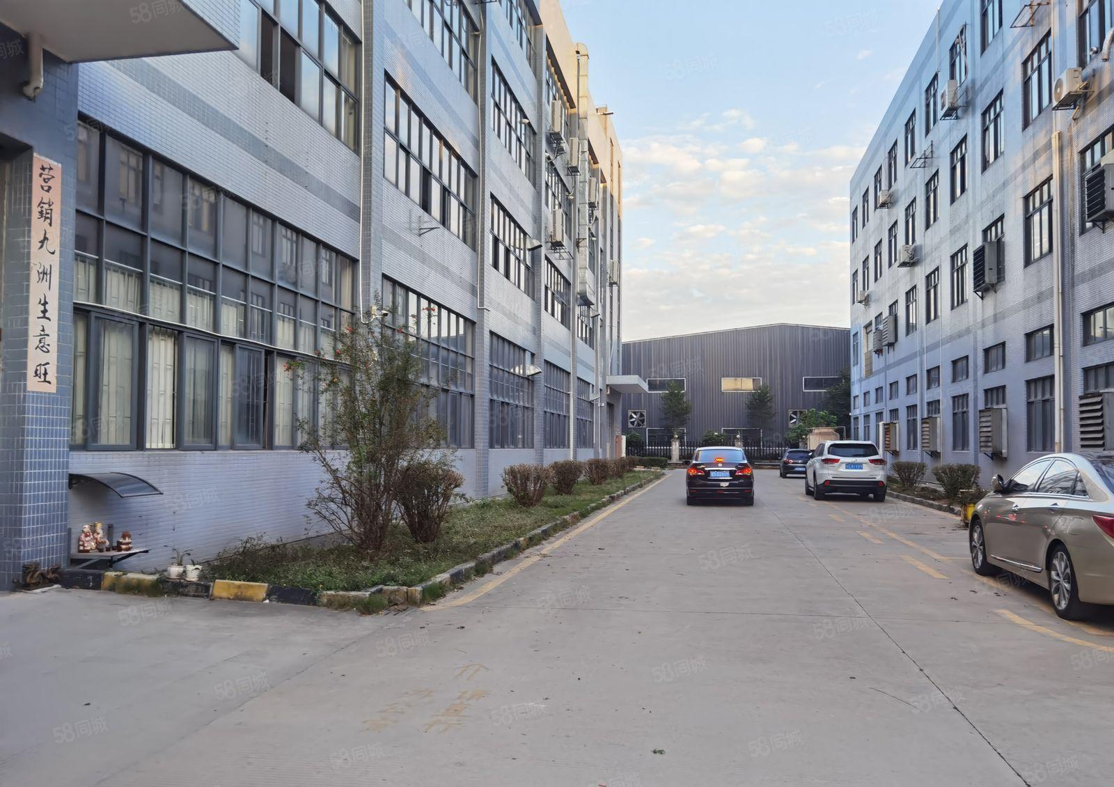 桥头靠常平空出三楼现成办公室装修厂房1180平方低价出租