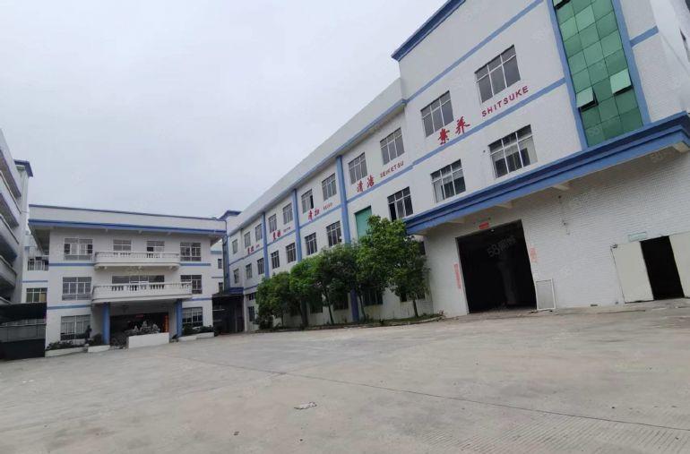 桥头镇高速出口旁原房东标准独院9800平，带国有双证低价出租