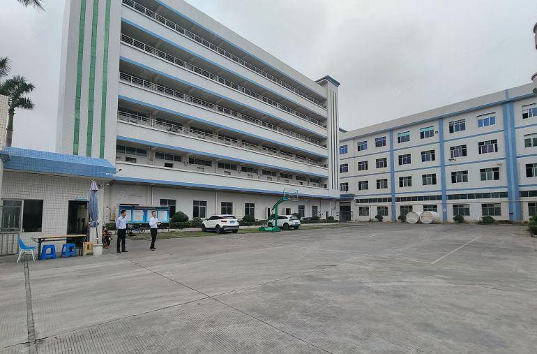 东莞市红本标准独院厂房出租，现成装修，带牛角，车位充足