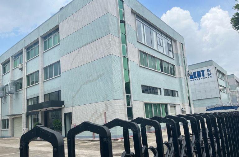 10元出租桥头原房东独院厂房1到3楼各1050平米主干道边