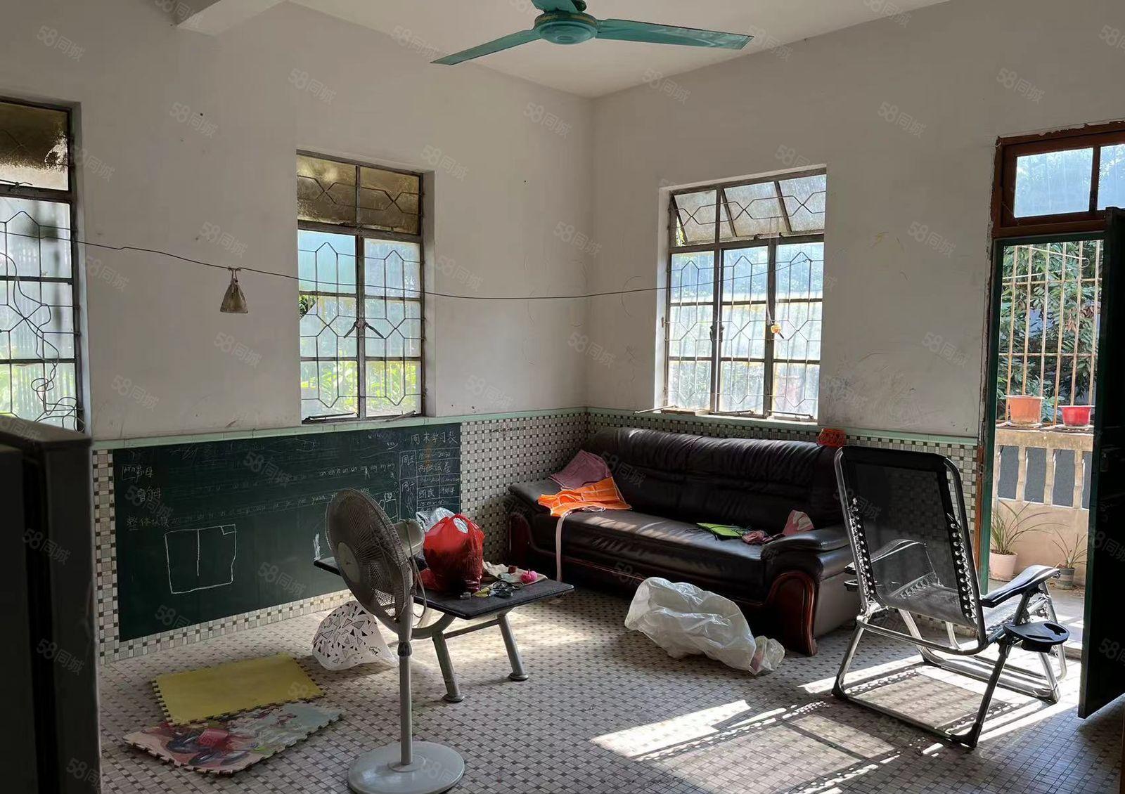 桥头个人原房东标准楼上现成装修小面积厂房500起分租