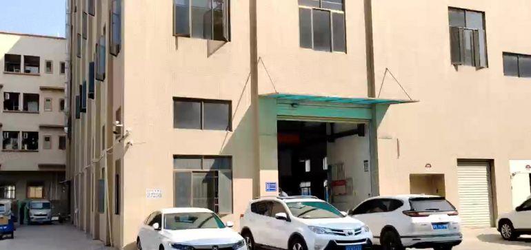 桥头田新原房东水电齐全带装修有电梯有办公室停车方便电费自交