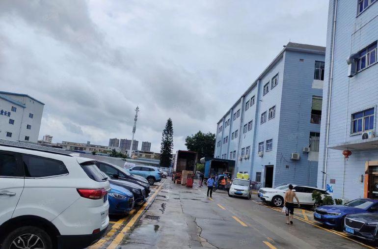 10元二楼2500平方现成办公室地坪漆易招工带3吨货梯急租