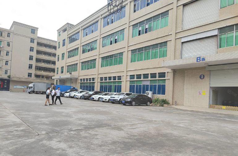 桥头镇成熟园区新出楼上2000平低价出租装修办公室园区空地大