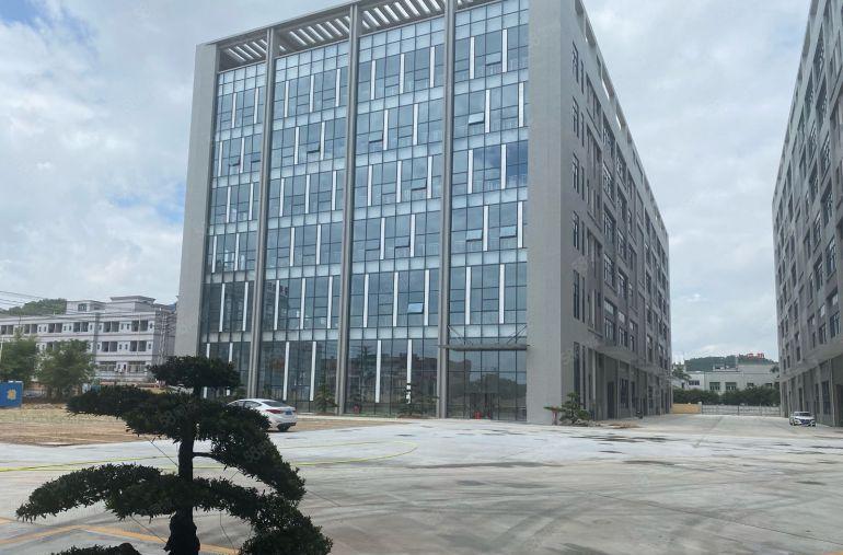 桥头镇全新红本独院重工业厂房出租58000平方米。