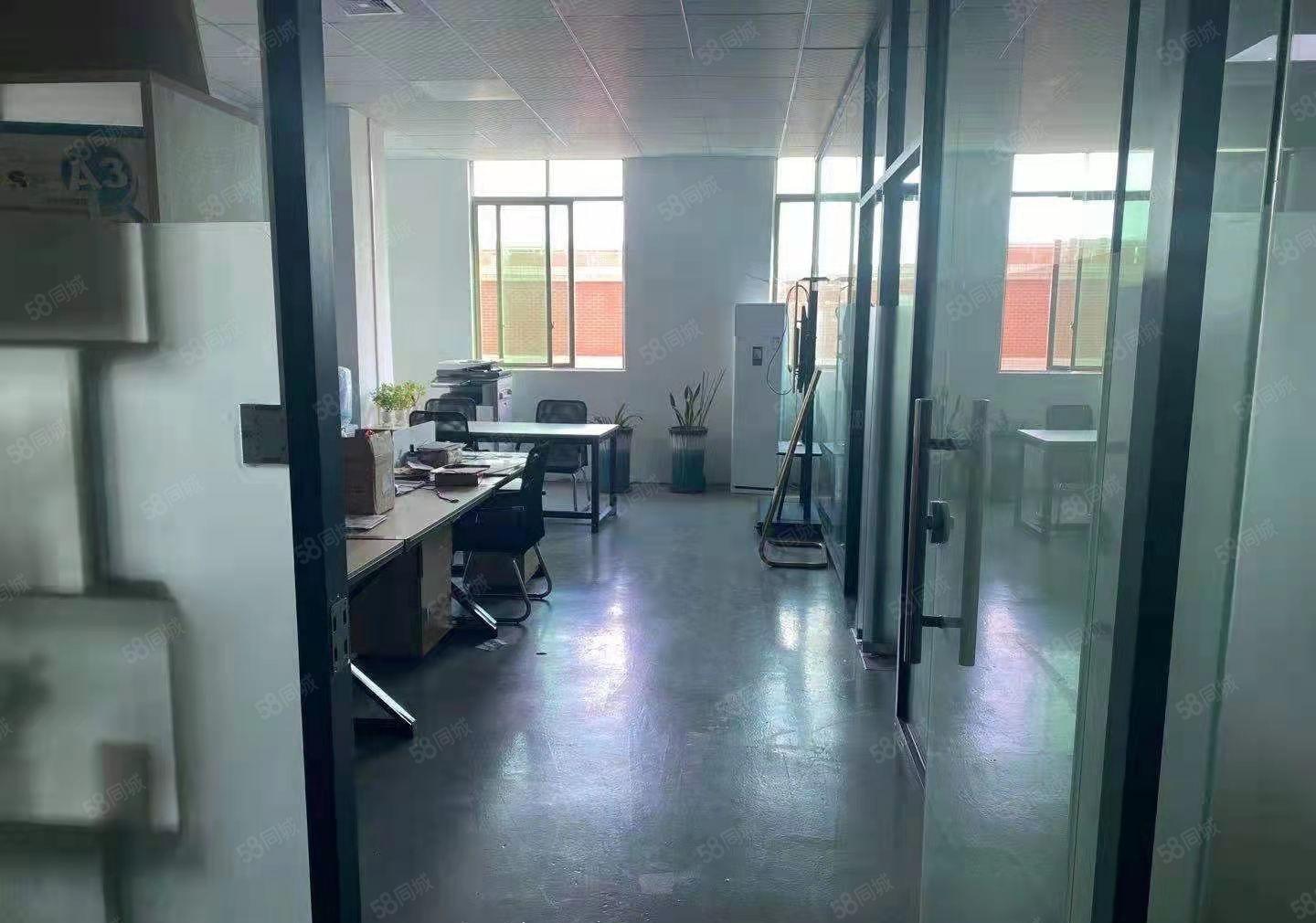 东坑镇新出拎包入驻工业厂房楼上750平方 现成装修 地坪漆