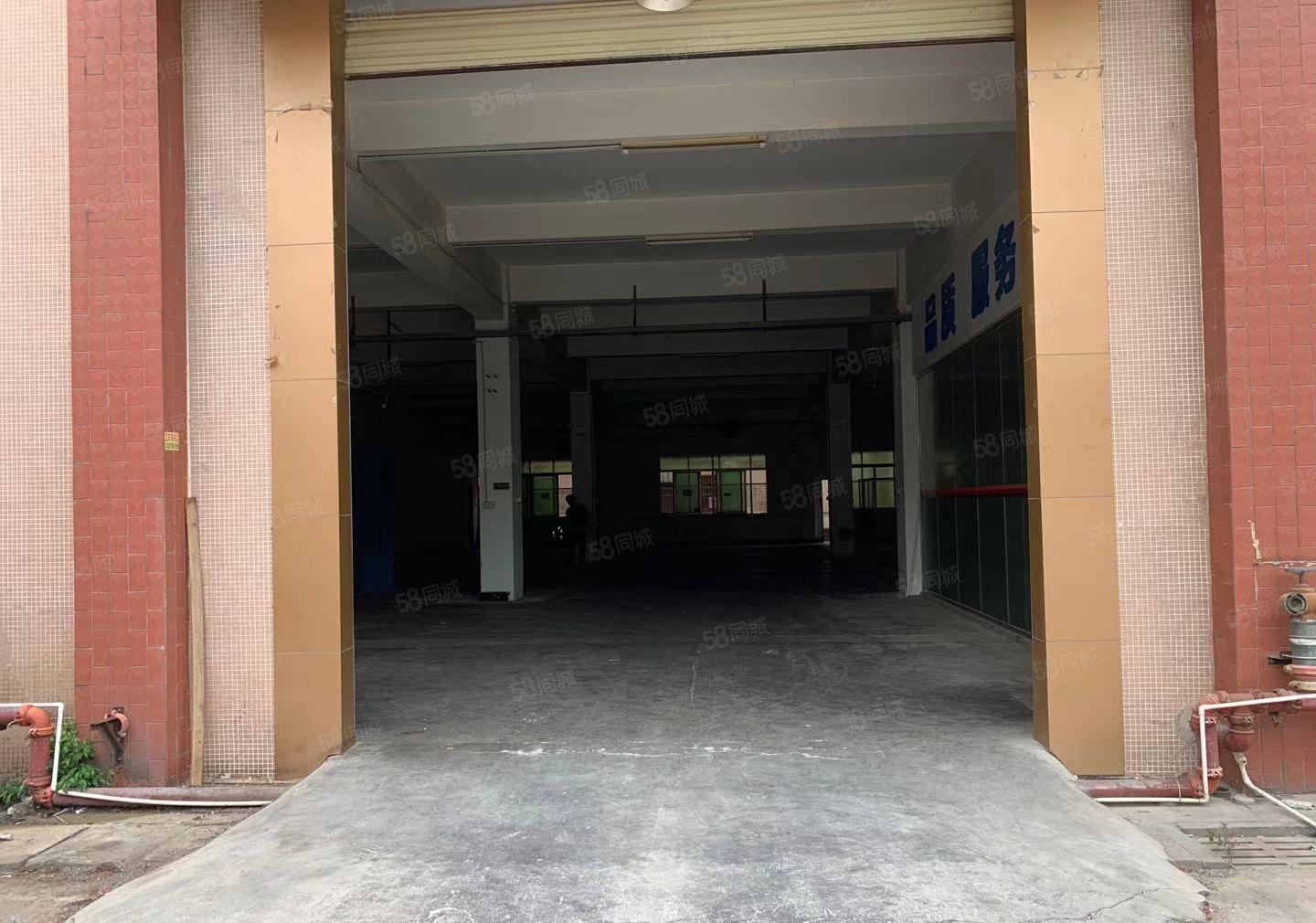 东坑一楼750平方，水电齐全带装修高度5.5米，形象好空地大