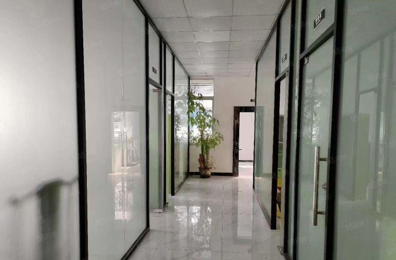 东坑大道边新出800平带装修水电齐全厂房出租