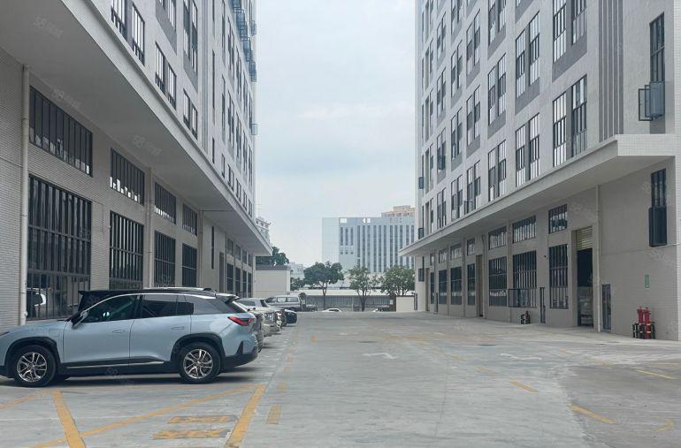 全新重工业标准厂房 现成环评首层高7.5.米 1一4楼带牛角