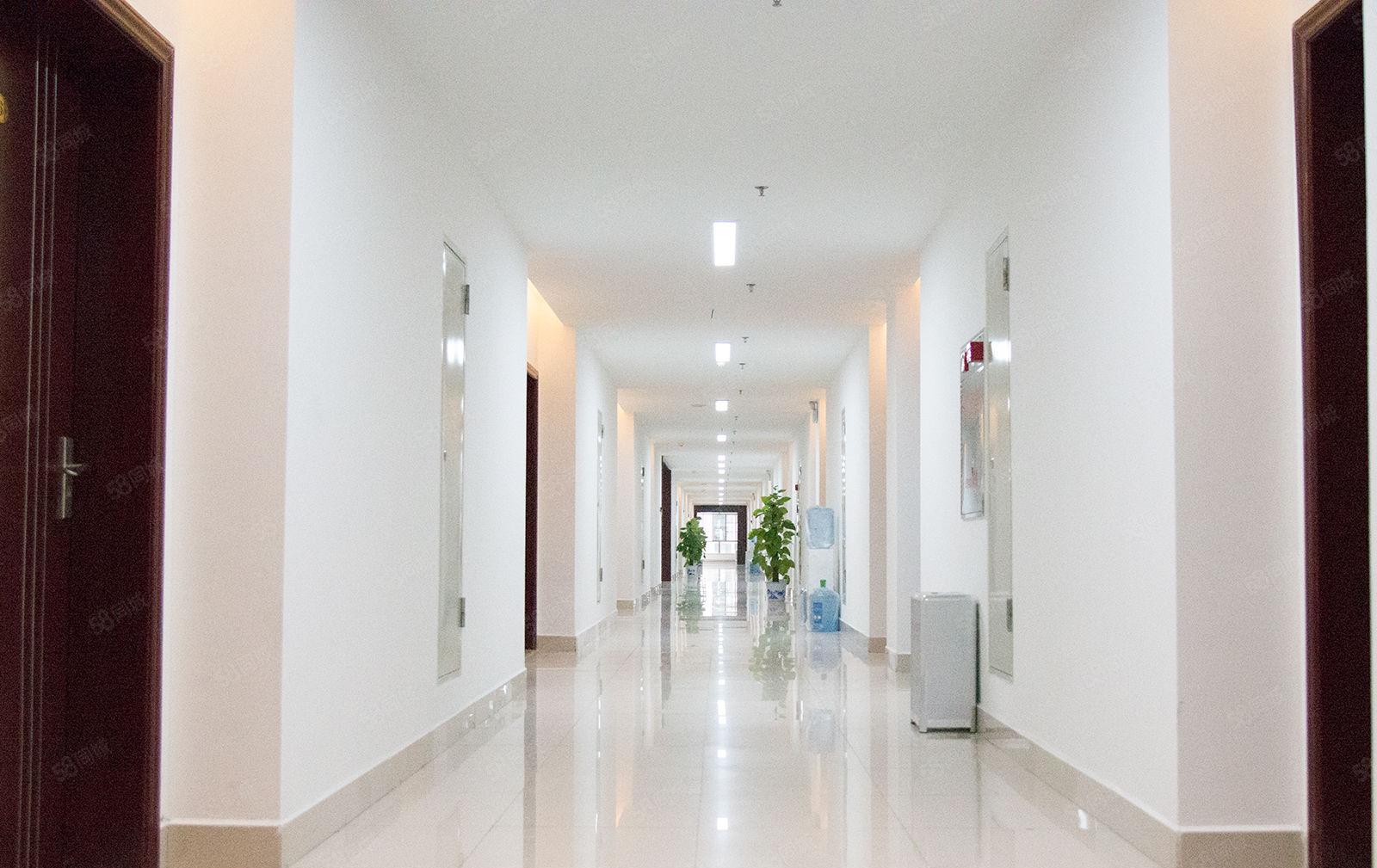 东坑原房东厂房出租 2到5层 层高4.3米 工业用地可办环评