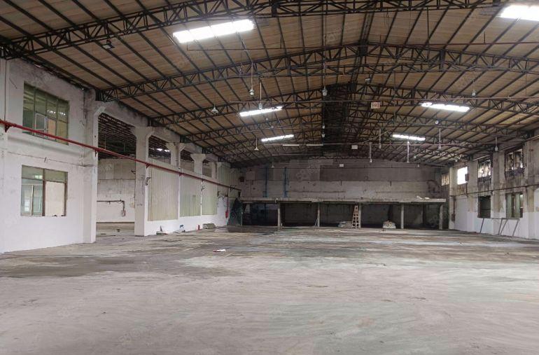 道滘多个独门独院单一层厂房出租，带现成航车，报价16