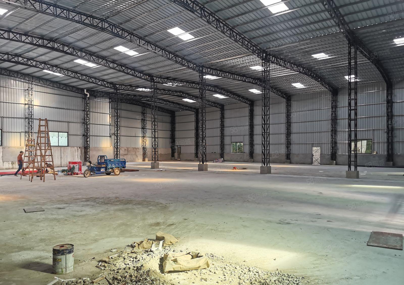 茶山京山附近全新小独院单一层厂房1600，带卸货平台