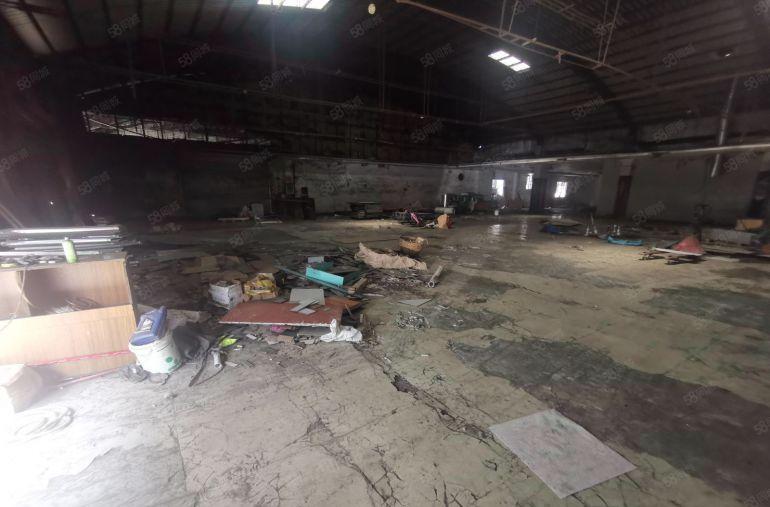 茶山卢屋向西工工业区附近大路边单一层2000方厂房出租可分租